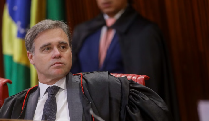 André Mendonça promete imparcialidade na condução dos casos Banco Master e INSS no STF.